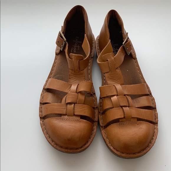 Clarks Collections Leather Sandals - Women’s US Size 7.5 – Classic & Comfortable - Picture 7 of 12